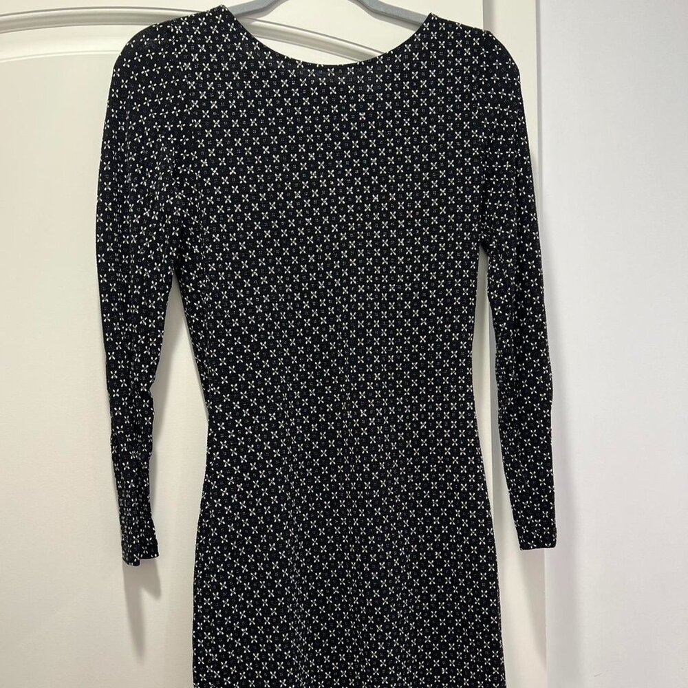 Black and white long sleeve dress